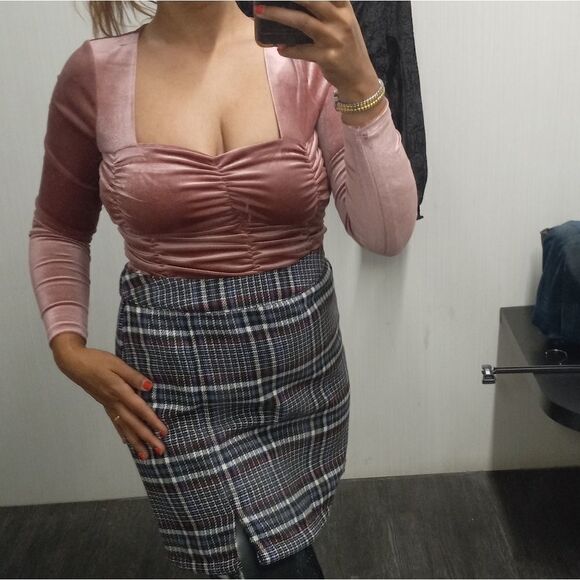 Velvet or plaid Skirt - Picture 3 of 16